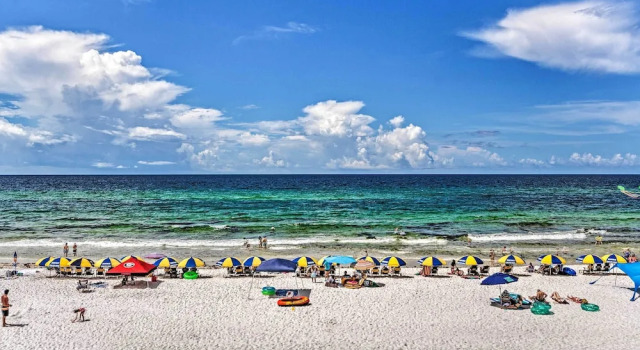 Апартаменты с балконом Seagrove Beach Studio - 1/4 Mi to Beach Access!