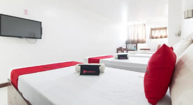 Номер Standard RedDoorz Plus near Vigan City Commercial Center