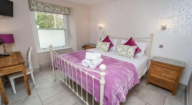Bridge House Apartment 1