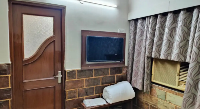 Harish Guest House -Railway Station Road, Забронировать Гостевой дом Гостевые дома Chandigarh Region, Гостевой дом