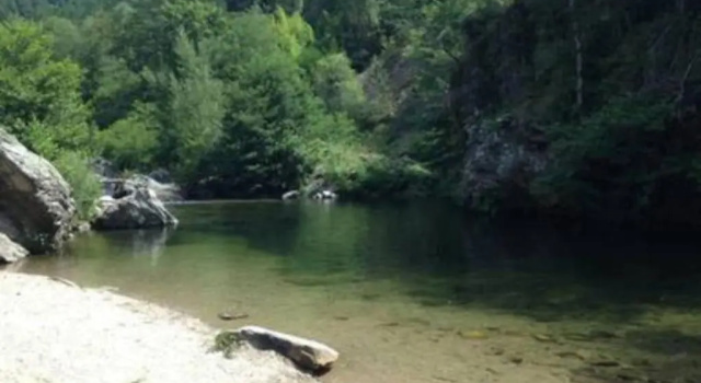 RANDO BAIN CUEILLETTE Profitez des CÉVENNES, Prenota Hotel Hotel a Cevenne con parcheggio, Parcheggio