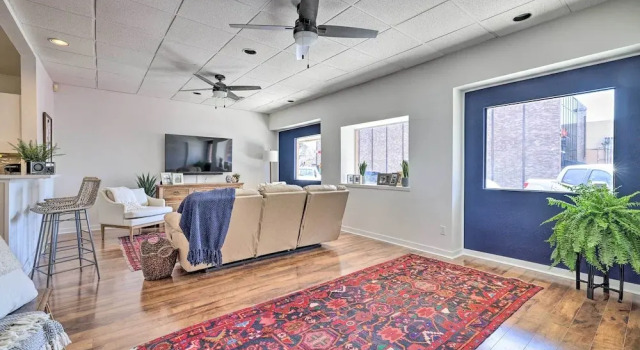 Renovated Dtwn Retreat < 1 Mi to Plaza Park!, Buchen Sie Hotel San Marcos Texas Hill Country