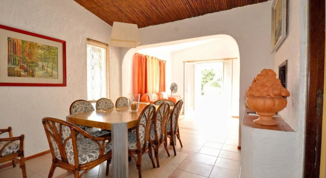 Beautiful Villa With Private Swimming Pool Near the Center of Vilamoura