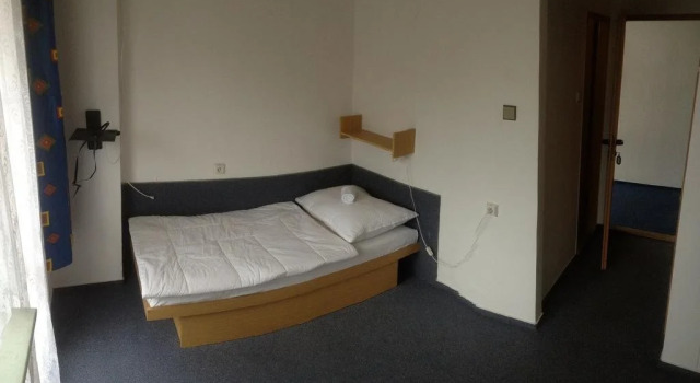 Hotel Baník, Rezervovat Hotel Kostolna Ves Trenčiansky kraj
