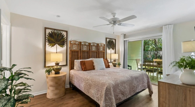 Номер Standard ​Near Theme Parks! 4 BR's, Sleeps 10! Gorgeous Home, Pool, Patio!