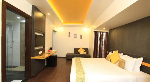 Люкс Sovereign Suites