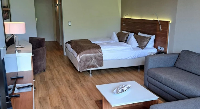 Двухместный номер Deluxe с балконом Hotel Heide Kröpke