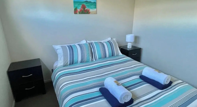 Семейное шале с 2 комнатами Cooks Beach Resort