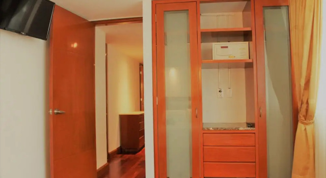 Семейный люкс с 2 комнатами Condesa Suites