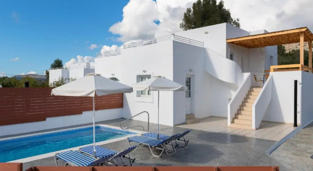 Коттедж с 2 комнатами Milos Villas Complex
