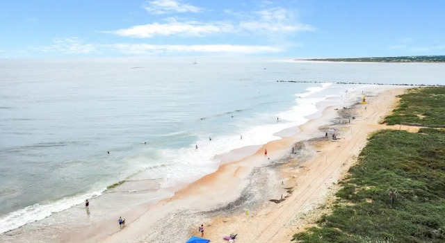 Updated Condo in Oceanfront Building With Private Beach Access - Near Dining, Забронировать Дом для отпуска Виллы Saint Augustine Area, Вилла