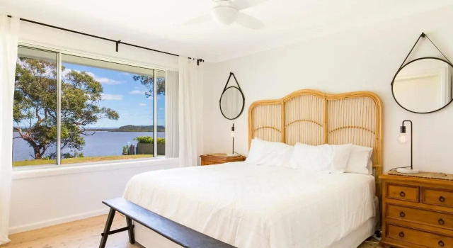 Curleys Outlook I Pet Friendly Waterfront, Забронировать Отель Калберра-Бич Shoalhaven