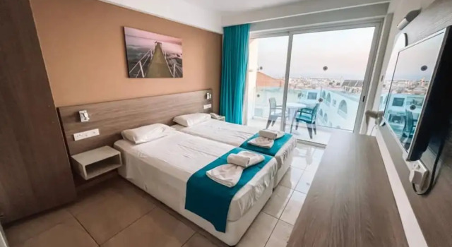 Двухместный номер Standard с балконом Sunny Blue Hotel