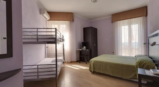 Четырёхместный номер Standard с видом на море Hotel Il Nido