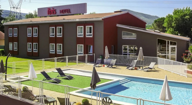 Двухместный семейный номер Standard ibis Montélimar Nord