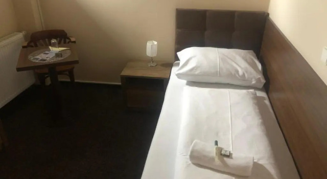 LAGUNA Hotel & Restaurant, Prenota Hotel  