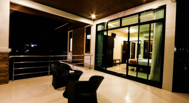 The Rich House, Забронировать Отель Отели Южного Таиланда с парковкой, Парковка