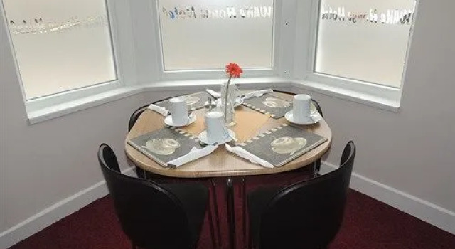 White House Hotel, Забронировать Отель Блэкпул Ланкашир, рядом с Blackpool North Train Station