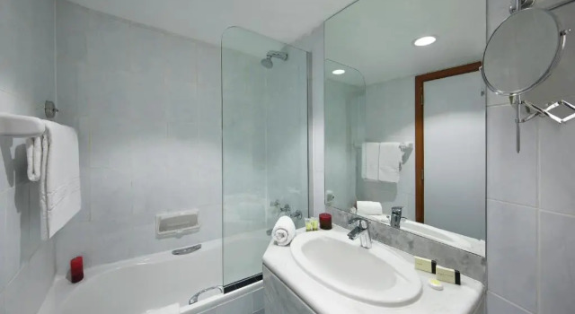 Двухместный номер Superior Admiral Plaza Hotel