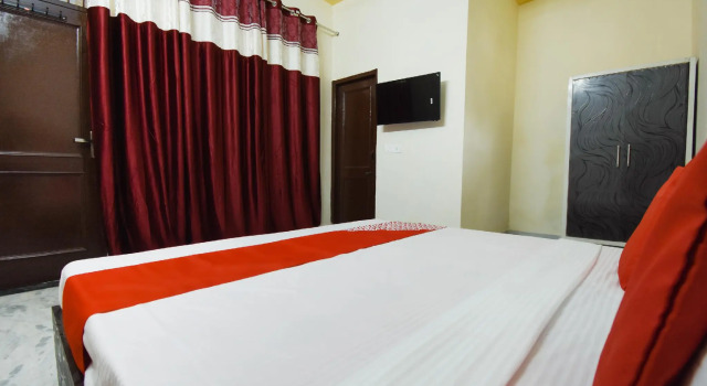 OYO 48981 Hotel HC Residency