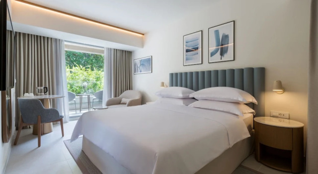 Двухместный номер Superior с балконом и с видом на парк Bluesun Hotel Soline