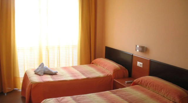 Hostal Campestre, Забронировать Отель Недорогие отели Valladolid Province, недорого