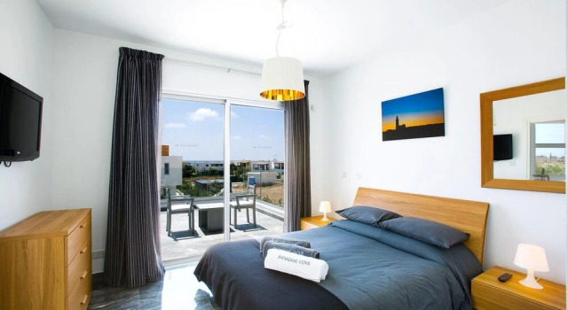 Paradise Cove Luxurious Beach Villas Indigo 1 Bedroom Villa, Book Villa Cottages in Paphos, near Faros Beach, Cottage