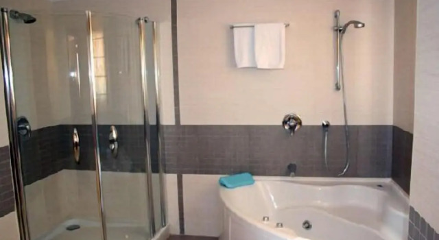 Suite cu balcon Hotel Rusadir