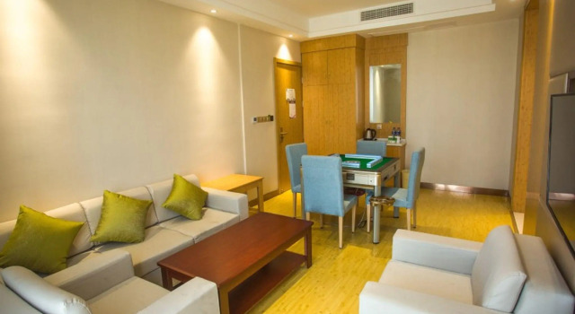 Люкс GreenTree Inn Hefei Lujiang County NO.1 Jin Street Express Hotel