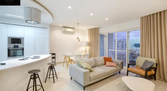 Green Oasis: Home with Breathtaking View w/parking by 360 Estates