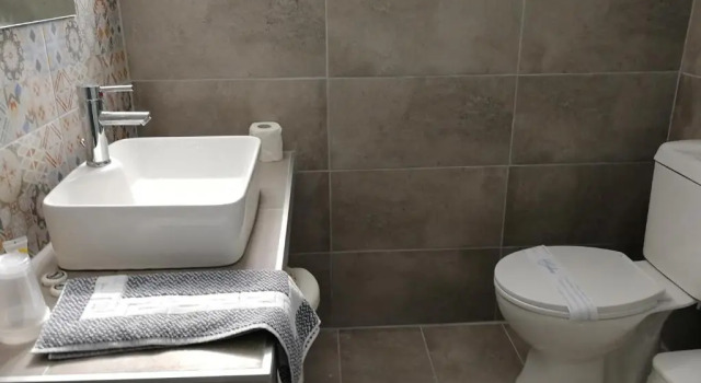 Двухместный номер Standard с балконом Helena Hotel
