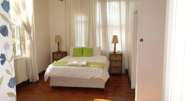 Blue Ocean Dive Resort, Забронировать Курортный отель Отели Умкомас 3 звезды, рядом с Пляж Umkomaas Beach, 3*