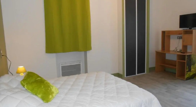 Двухместный номер Standard Les Chambres dEugénie