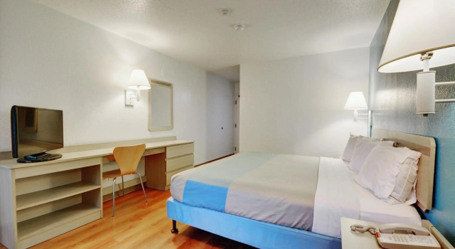 Motel 6-Newport, RI, Prenota Motel Newport East Rhode Island