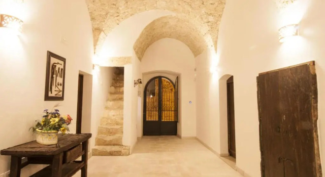 Luxury Courtyard Bilo
