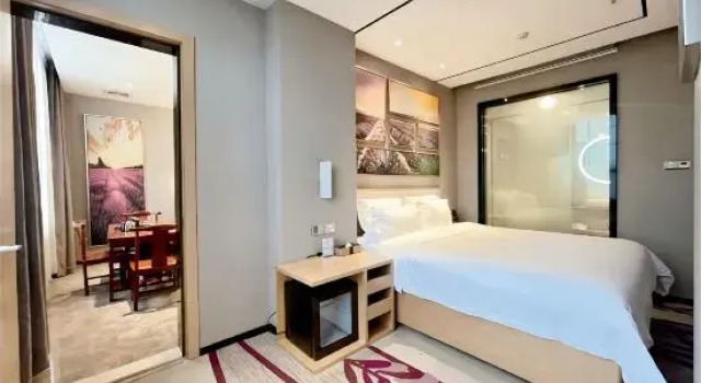 Люкс Deluxe Xifeng Hotels (Foshan Nanhai Square)