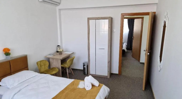 Antik House, Rezerwuj Apartamentowiec hotelowy Hotele w Prahova Valley z parkingiem, Parking