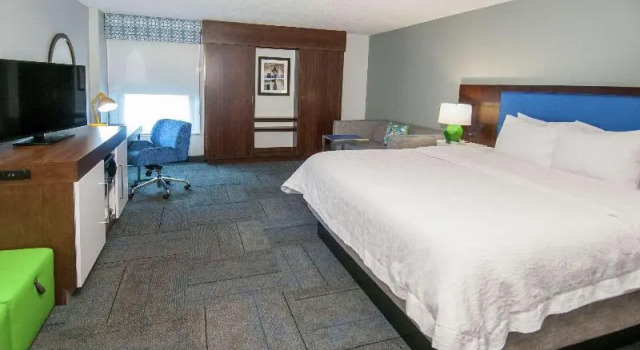Студия Hampton Inn Metairie