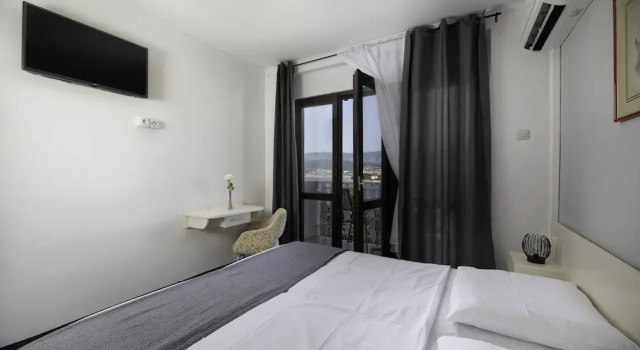 Standard Doppel Zimmer mit Balkon Meliores Rooms