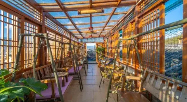 Yuxue Qingcheng Snowview Boutique Inn(御雪晴城·Starrysky日照金山观景美宿（丽江古城大水车店）), Забронировать Бутик-отель Бутик-отели Лицзян, рядом с Улица Сквер-стрит Древнего города Даянь, Бутик-отель