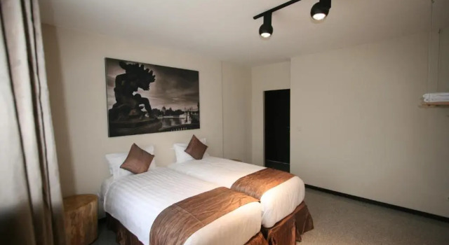 Amosa Liège City Centre Apart Regence 17, Забронировать Апарт-отель Льеж Pays de Liège, рядом с Королевская опера Валлонии