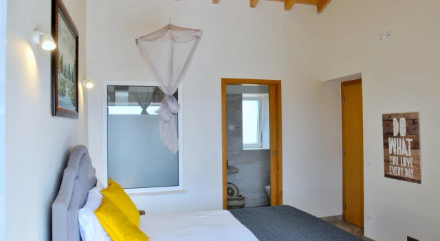 Villa with 2 Bedrooms in Zambujeiras, with Wonderful Mountain View, Private Pool, Furnished Garden - 20 Km From the Beach, Rezerwuj Willa Domki letniskowe w Alentejo, Domek