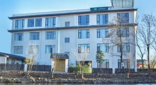 Lihu Residence Resort (Lijiang Tianrui Howard Johnson Resort Huama Street), Prenota Resort Hotel resort a Lijiang, Resort