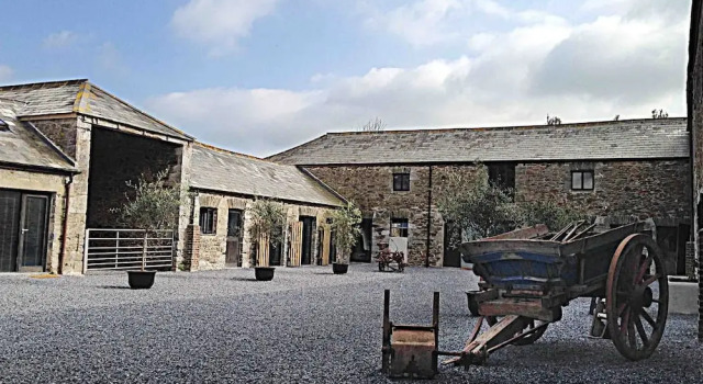 ANRÁN at Tidwell Farm, Réserver Séjour à la ferme Hôtels à Angleterre avec piscine, Piscine