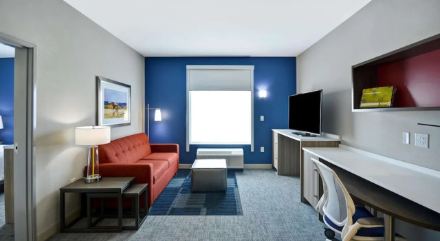 Люкс Classic Home2 Suites By Hilton Bloomington Normal