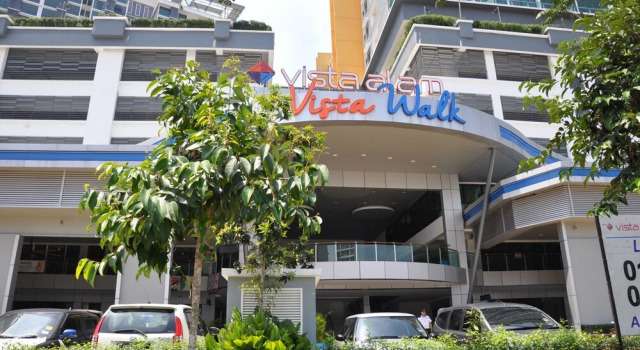 Lawang Suite 1 Bedroom Corner Apartment