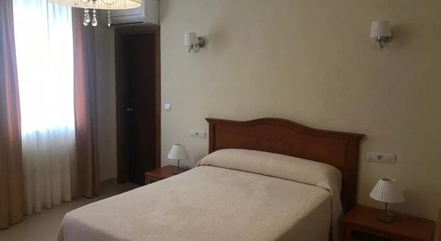 Hostal Plaza Damasco, 预订 酒店 阿尔姆尼卡 Costa Tropical