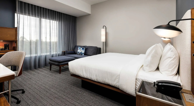 Courtyard by Marriott Pensacola I-10 West, Забронировать Отель Пенсакола-Бич Панхэндл Флорида