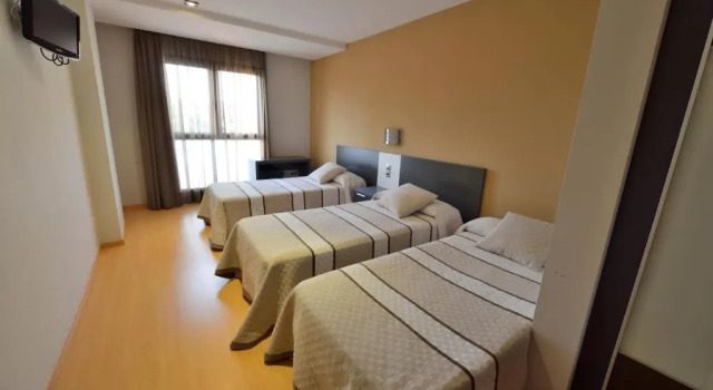 Номер Standard Hotel Ciutat dAmposta