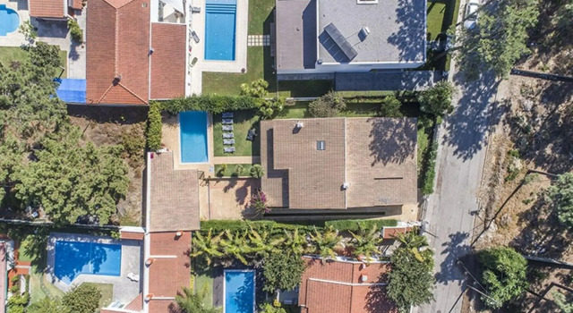 Villa Isabel (AL) in Corroios, Rezervovat Vila Hotely v Lisabon s bazénem, Bazén
